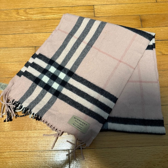 Burberry Check Cashmere Scarf - Pale Candy Pink - Picture 1 of 7